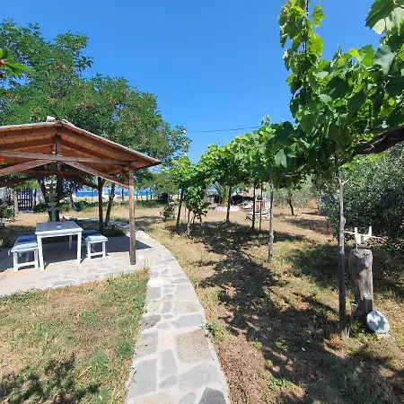 Doukas By The Sea-little Paradise-beachfront Apartment Skala Marion
