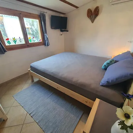 Doukas By The Sea-little Paradise-beachfront Apartment Skala Marion