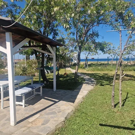 Apartment Doukas By The Sea-little Paradise-beachfront